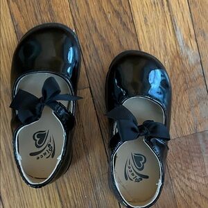 Black Patent Leather Kids Shoes size 6 girls toddlers Easter